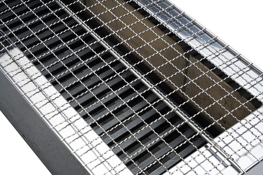 17831_2.jpg - [922404d1608691414a84eb88ab8678221cc4e537]