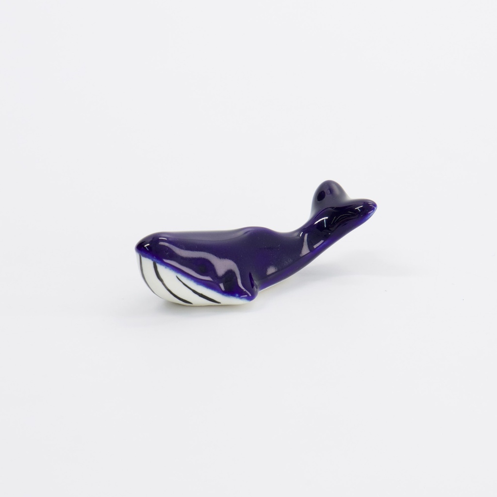 Kawaii Chopsticks Rest Whale 5.8x2.7x2cm 4-858