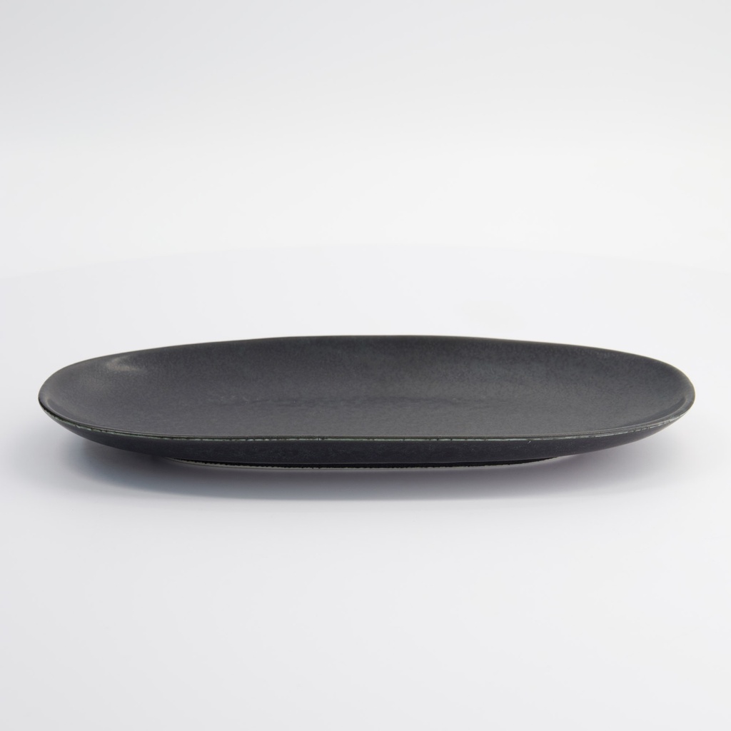 Onyx Noir Oval Plate 29x14.3x2.6cm 15547 6/48