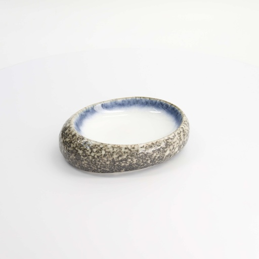 [7459] Tajimi Blue/White Plate Oval 19x14.5x4.5cm E485-P-08095  1/12