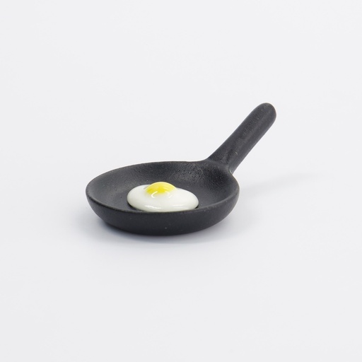 [33688] Kawaii Chopsticks Rest Pan with Egg 6.7x4.3x2.1cm 3-604a